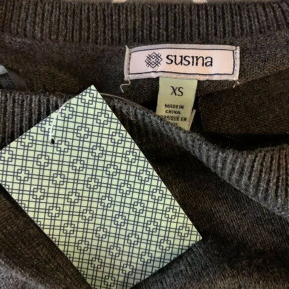 Susina mixed media long sleeve gray dot sweater - Picture 6 of 7